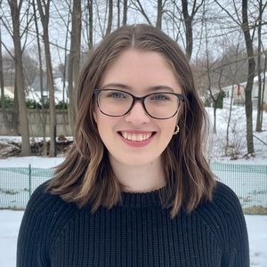 Meet your Posher, Abigail